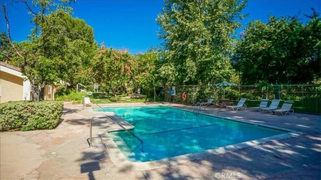 25628 Alicante, Valencia, CA 91355