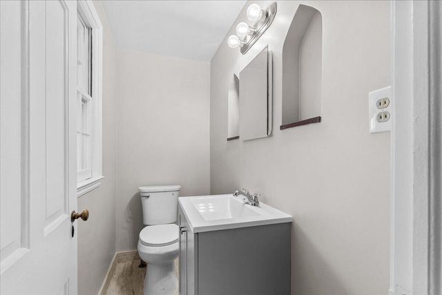 16210 Ashton Avenue, Detroit City, MI 48219