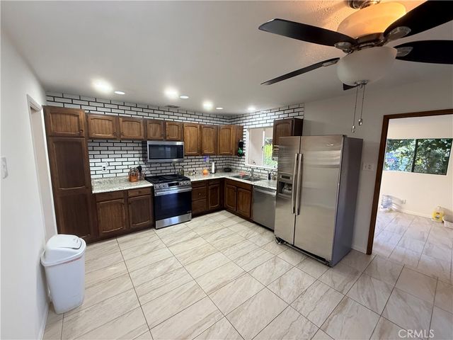 8 Dale, Redlands, CA 92373