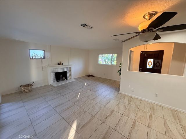 8 Dale, Redlands, CA 92373