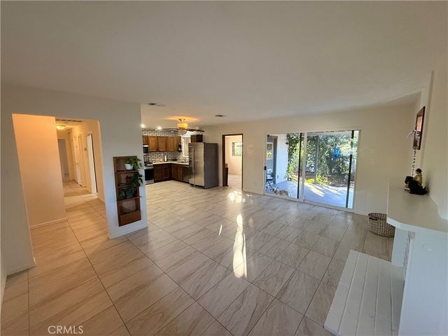 8 Dale, Redlands, CA 92373