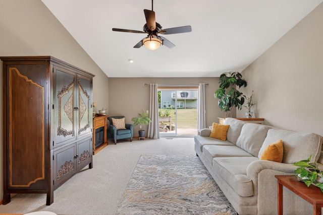 258 Alpine Meadow Circle, Oregon, WI 53575