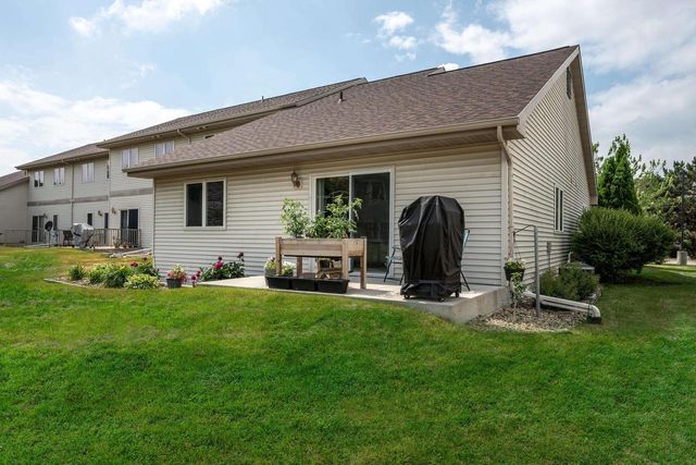 258 Alpine Meadow Circle, Oregon, WI 53575
