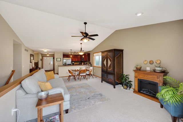 258 Alpine Meadow Circle, Oregon, WI 53575