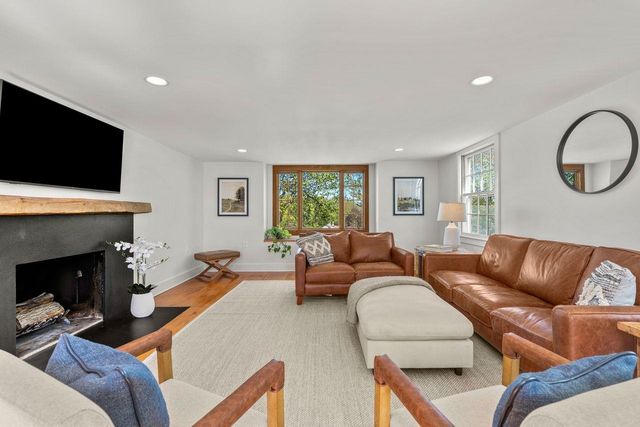 76 Dow Road, Hollis, NH 03049