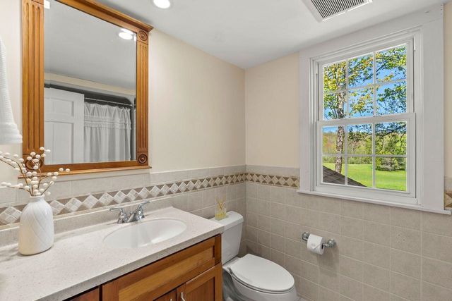 76 Dow Road, Hollis, NH 03049