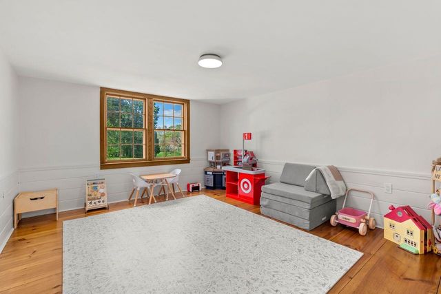76 Dow Road, Hollis, NH 03049