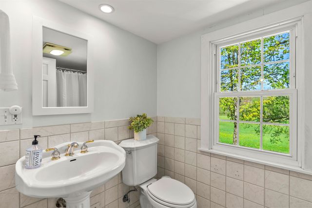 76 Dow Road, Hollis, NH 03049