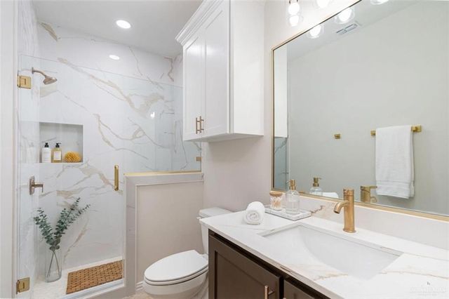 2911 E Q Avenue, Hidalgo, TX 78557