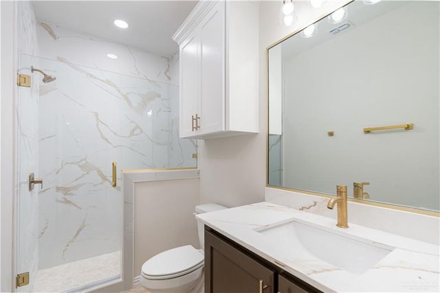 2911 E Q Avenue, Hidalgo, TX 78557