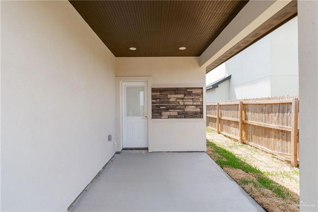 2911 E Q Avenue, Hidalgo, TX 78557