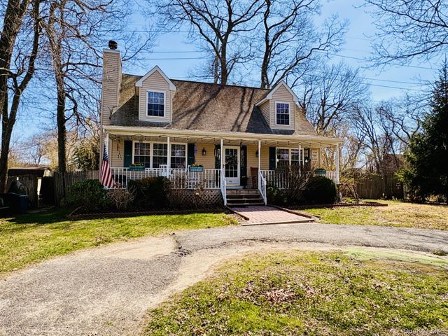 142 King Road, Rocky Point, NY 11778