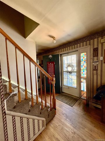 142 King Road, Rocky Point, NY 11778