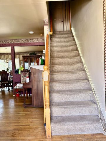 142 King Road, Rocky Point, NY 11778