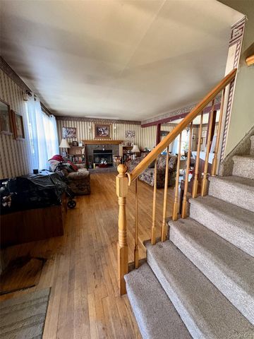 142 King Road, Rocky Point, NY 11778