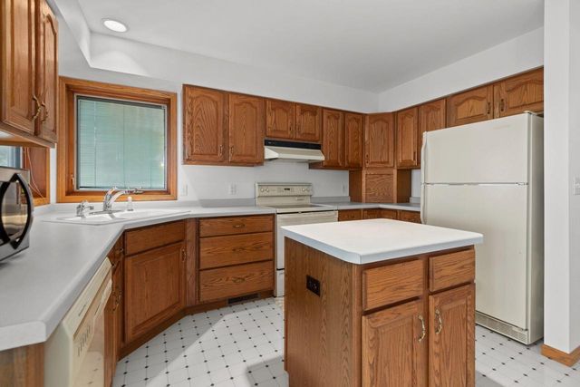 W1534 Sandstone Avenue, Green Lake, WI 54941