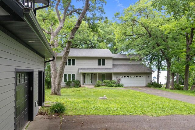 W1534 Sandstone Avenue, Green Lake, WI 54941
