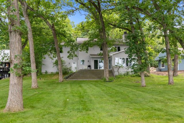 W1534 Sandstone Avenue, Green Lake, WI 54941