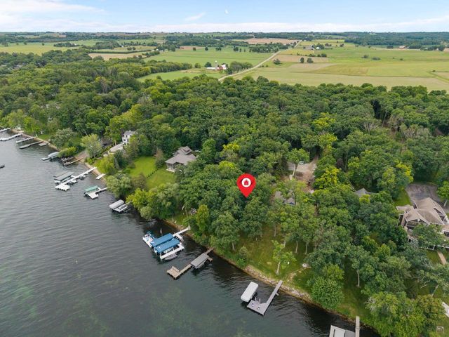 W1534 Sandstone Avenue, Green Lake, WI 54941