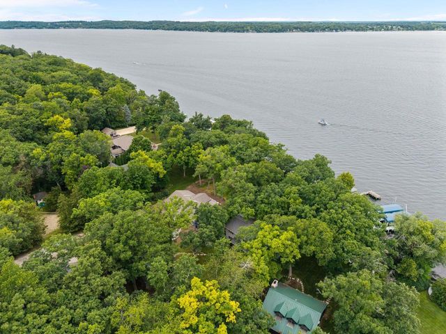 W1534 Sandstone Avenue, Green Lake, WI 54941