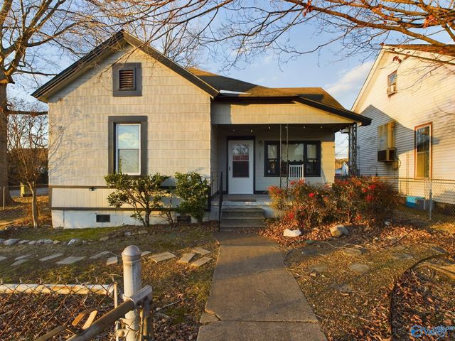 801 Mckinley Avenue NE, Huntsville, AL 35801