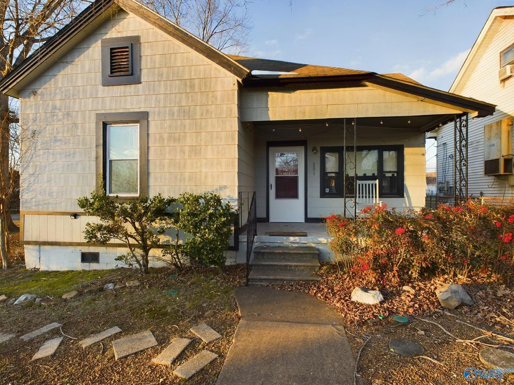 801 Mckinley Avenue NE, Huntsville, AL 35801