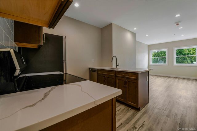 400 A New York Avenue 2, Huntington, NY 11743