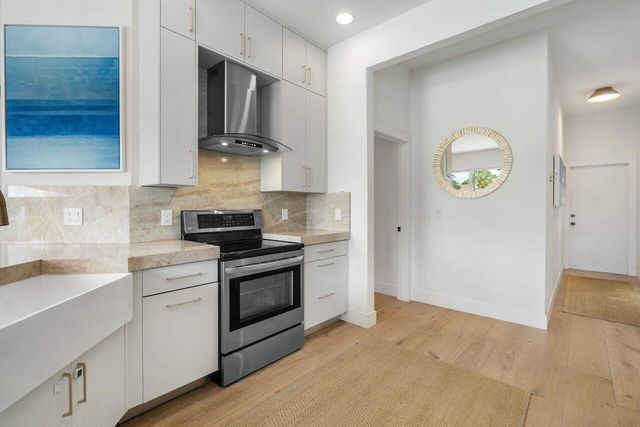 1211 Delray Lakes Drive, Delray Beach, FL 33444