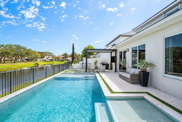 1211 Delray Lakes Drive, Delray Beach, FL 33444