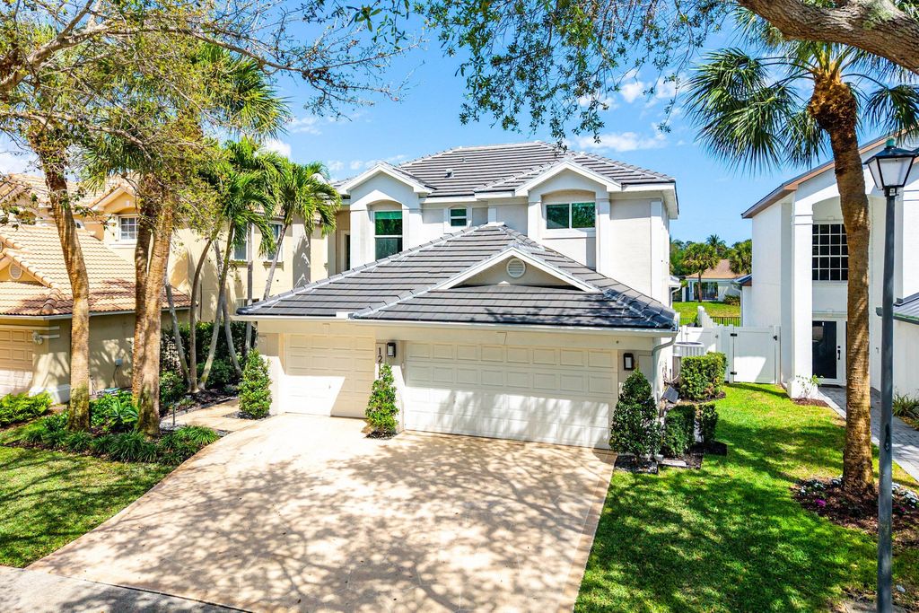 1211 Delray Lakes Drive, Delray Beach, FL 33444