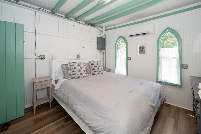 9 Brunswick, Oak Bluffs, MA 02557