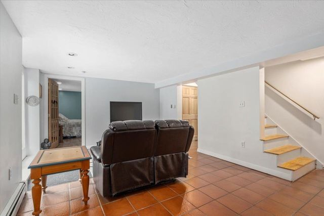 210 Bourne Street, Manchester, NH 03103