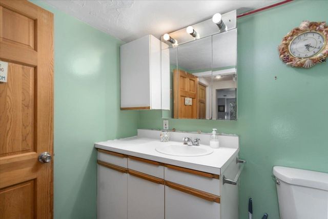 210 Bourne Street, Manchester, NH 03103