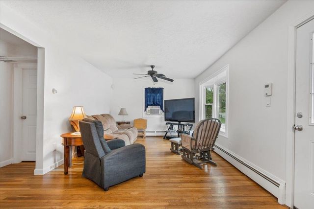 210 Bourne Street, Manchester, NH 03103