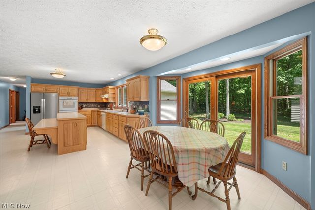 167 Rebecca Lane, Brunswick, OH 44212