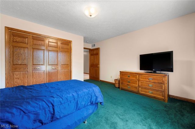 167 Rebecca Lane, Brunswick, OH 44212