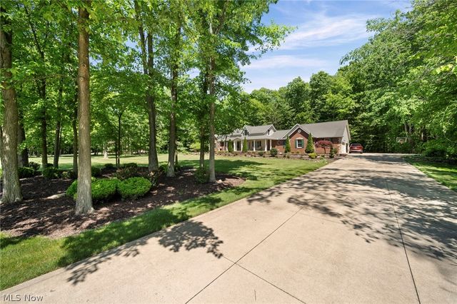 167 Rebecca Lane, Brunswick, OH 44212