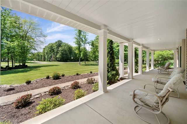 167 Rebecca Lane, Brunswick, OH 44212