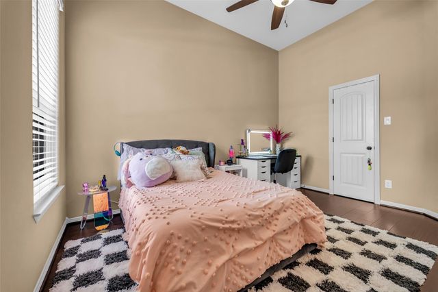 3534 Stonehenge Drive, Montgomery, TX 77356