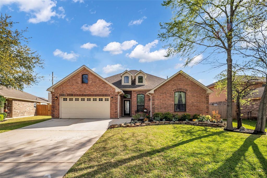 3534 Stonehenge Drive, Montgomery, TX 77356