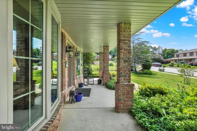 3558 CIMMERON RD, York, PA 17402