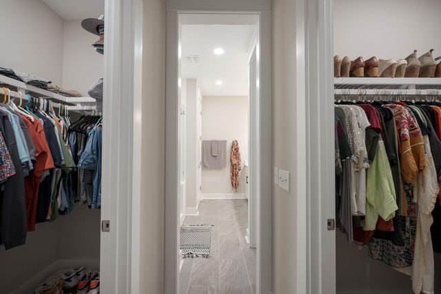 7212 Mossy Creek Lane, Hanahan, SC 29410