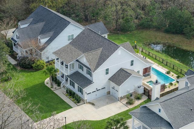 7212 Mossy Creek Lane, Hanahan, SC 29410