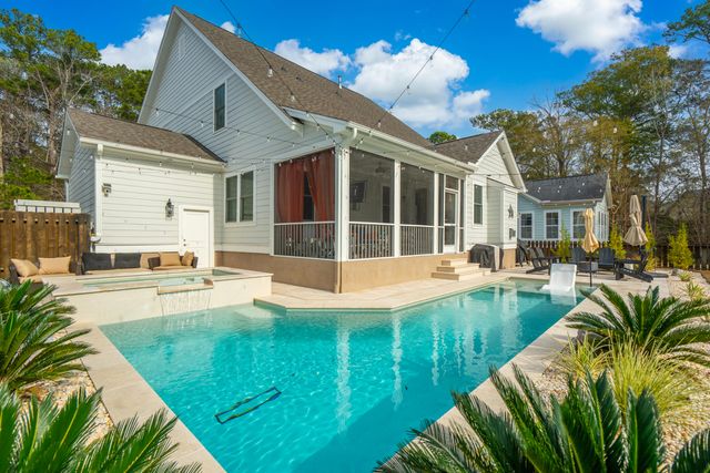 7212 Mossy Creek Lane, Hanahan, SC 29410