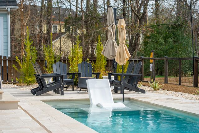 7212 Mossy Creek Lane, Hanahan, SC 29410