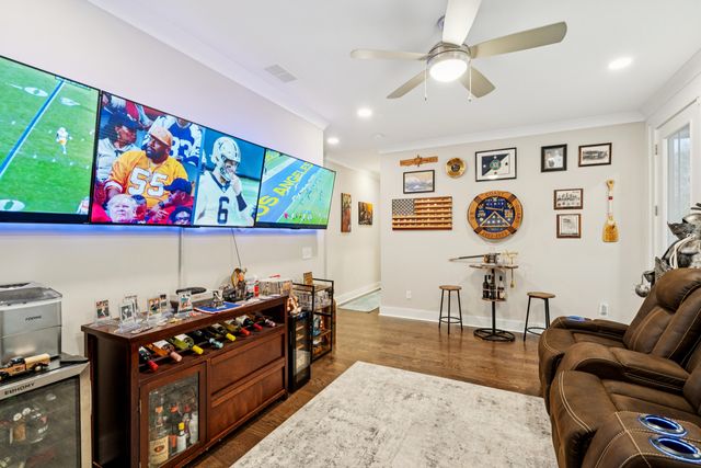 7212 Mossy Creek Lane, Hanahan, SC 29410