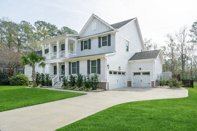 7212 Mossy Creek Lane, Hanahan, SC 29410