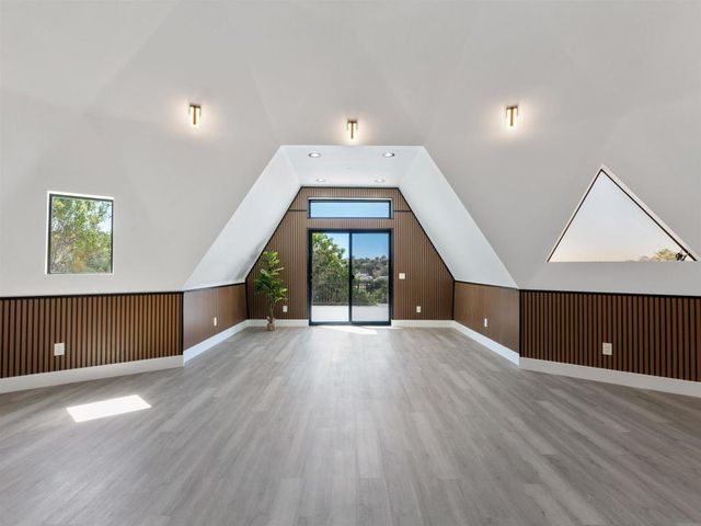 6937 Madrone, San Diego, CA 92114