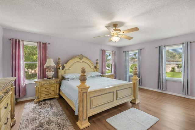 211 HUNT STREET, Clermont, FL 34711
