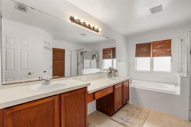 211 HUNT STREET, Clermont, FL 34711